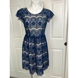 Forever 21 Blue Women's Lace Dress Sleeveless Size M